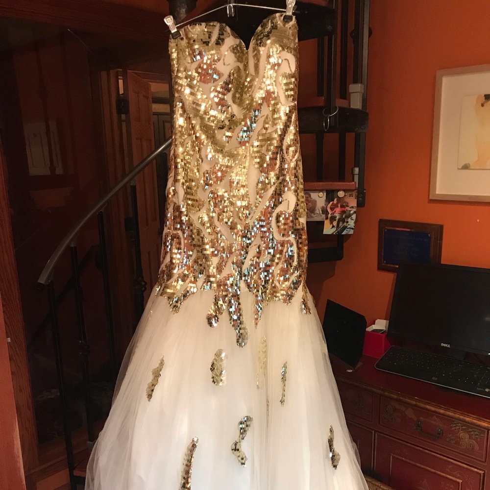 Prom dress